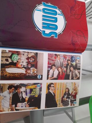 Libro posters Jonas Brothers
