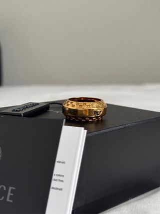 Anillo Versace dorado para hombre IT 23