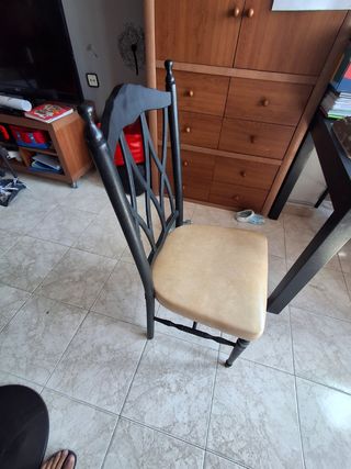 Mesa comedor extensible +  6 sillas