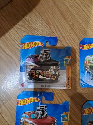 Hot Wheels Malibu Surf´s Up x4