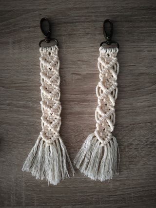 Llaveros macramé beige - 20 unidades