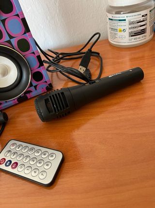 Altavoz Karaoke DigiVolt rosa-morado