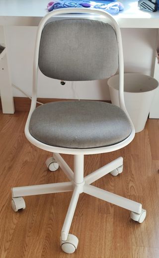 Escritorio blanco + silla
