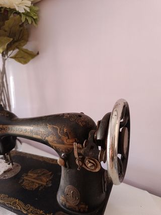 Máquina coser Singer antigua