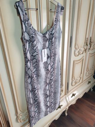 Vestido serpiente beige-marrón