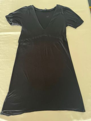 Vestido negro corto Mango 