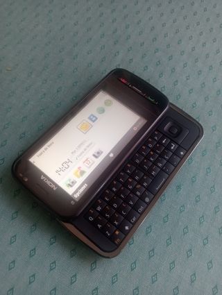 Nokia C6 - Teléfono móvil negro