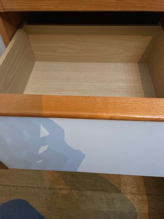 Sinfonier+mesilla +cajonera + mesa de Dormitorio