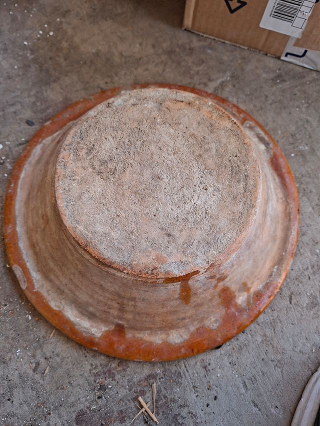 Plato terracota antiguo