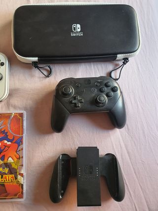 Nintendo Switch OLED bianco impeccabile