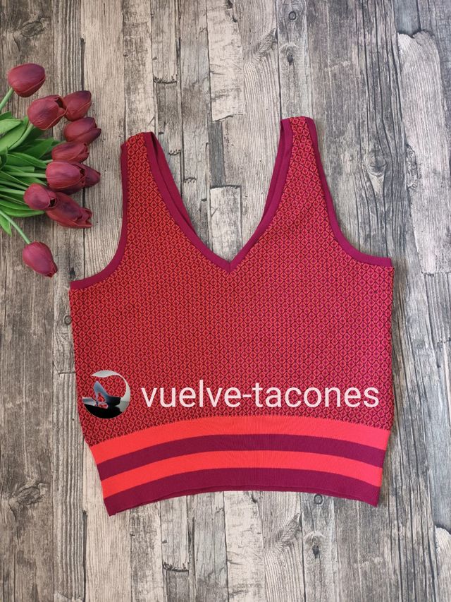 Crop top punto escote pico ZARA * talla L