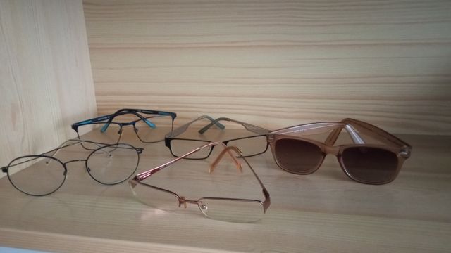 5 Monturas gafas - varios estilos.
