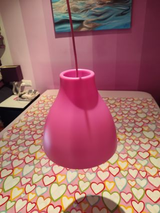 Lampara techo IKEA rosa