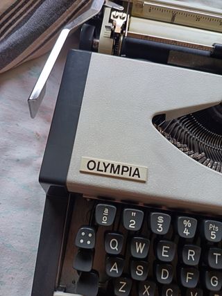 Máquina escribir Olympia Traveller
