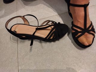 Sandalias cuña negras