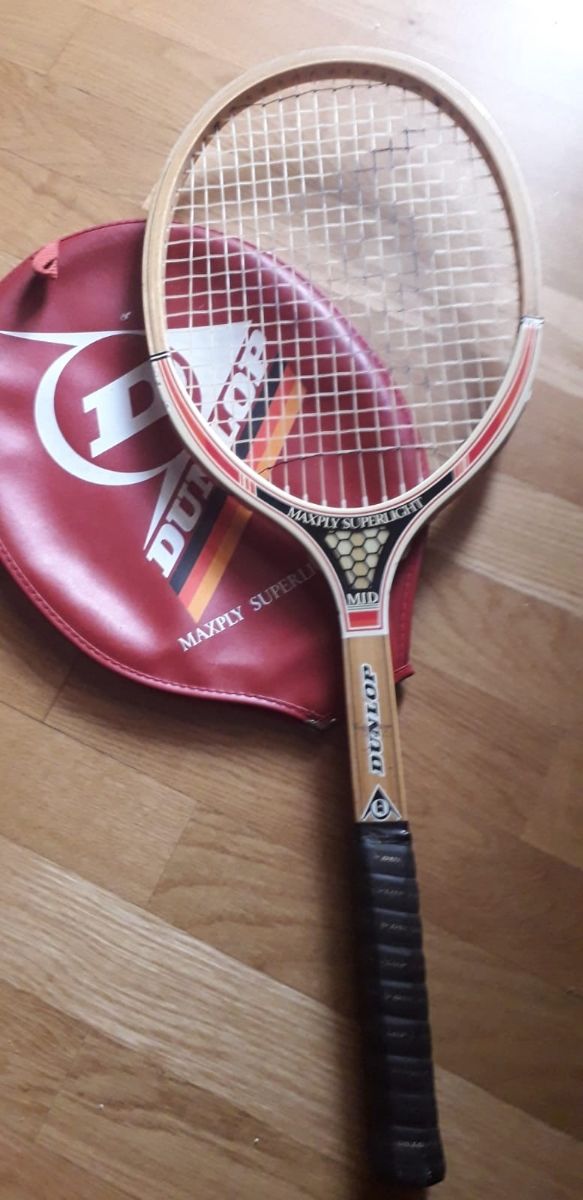 Raqueta Dunlop Maxply Superlight