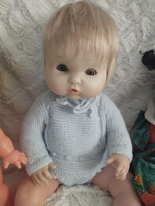 Lote 5 muñecas y perrito goma