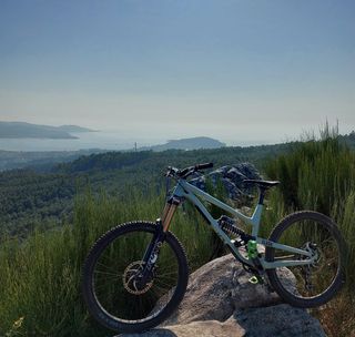 Commencal Clash - MTB Enduro 