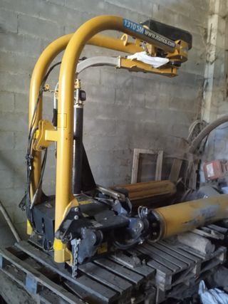 Se vende maquinaria (solo llamadas tlf descripcion