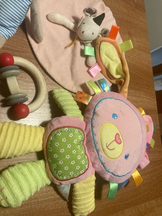 Lote de 7 juguetes bebé