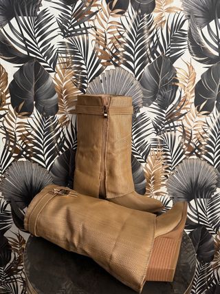 Stivali beige con risvolto 38 39 40 41