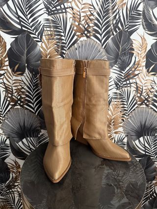 Stivali beige con risvolto 38 39 40 41