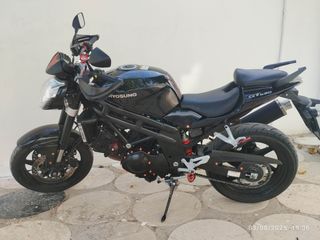 Hyosung Comet GT650 - Moto