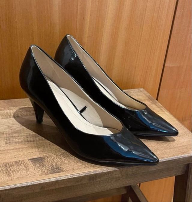 Sapatos Pretos de Verniz