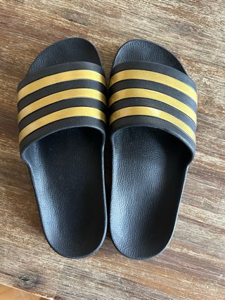 Chanclas Adidas Negras Doradas T39