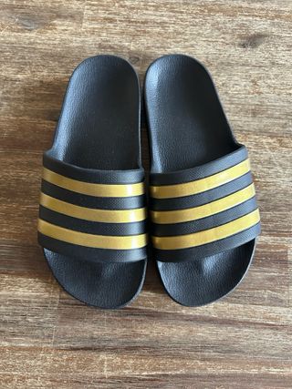 Chanclas Adidas Negras Doradas T39