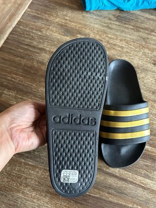 Chanclas Adidas Negras Doradas T39