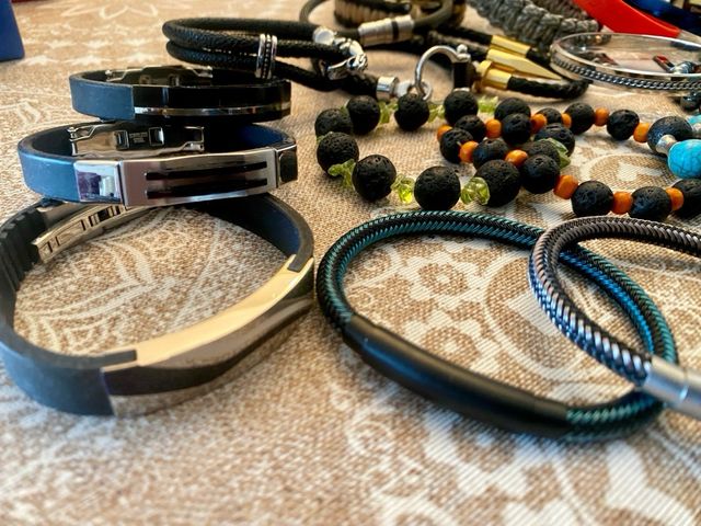 Lote 30 Pulseras.Venta en conjunto.Precio unitario