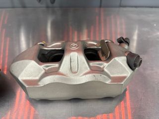 Pinzas  radiales Brembo Ducati/KTM