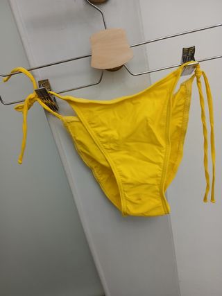 Bikini giallo - costume da bagno