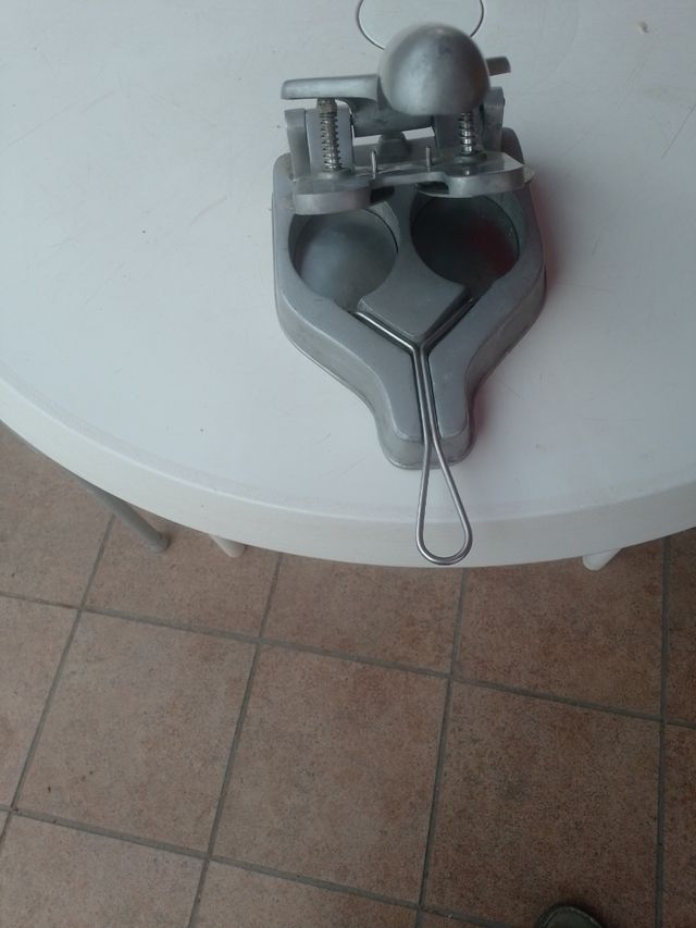 Hamburguesera manual antigua