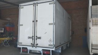 Camión Nissan Cabstar