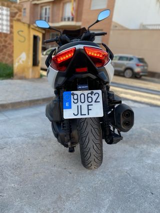 Yamaha XMAX 400 - Impecable 2016