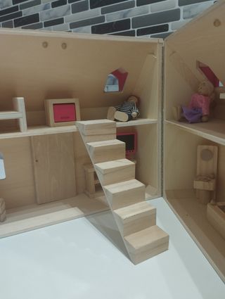 Casita muñecas madera+miniaturas