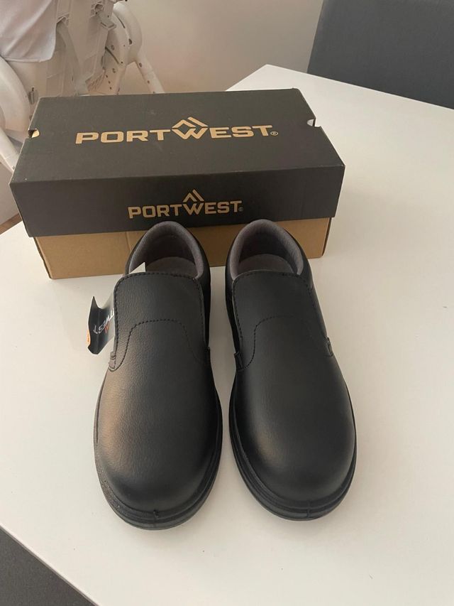 Zapatos trabajo Portwest negros