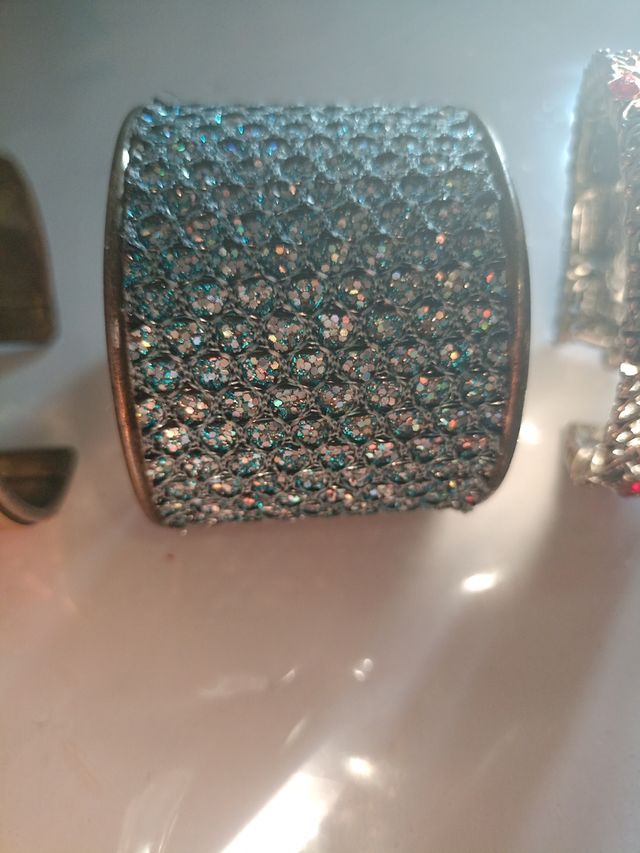 Pulseras - Multicolor y Plata