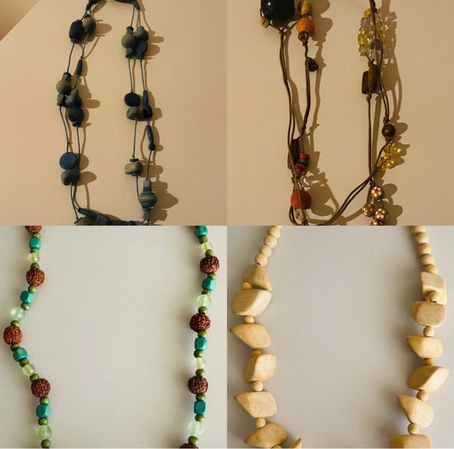 4 Colares de contas de madeira