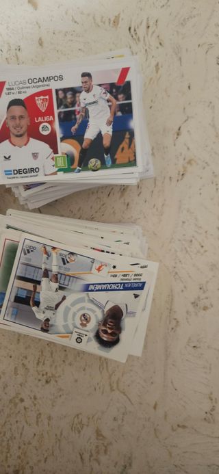 Cromos fútbol: 330+100 antiguos liga este
