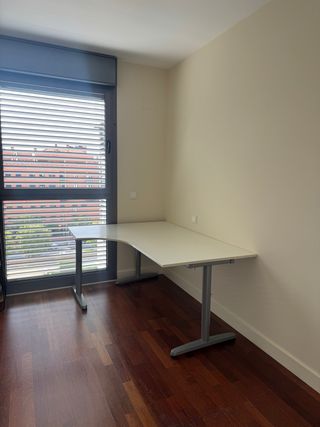 Escritorio esquinero blanco