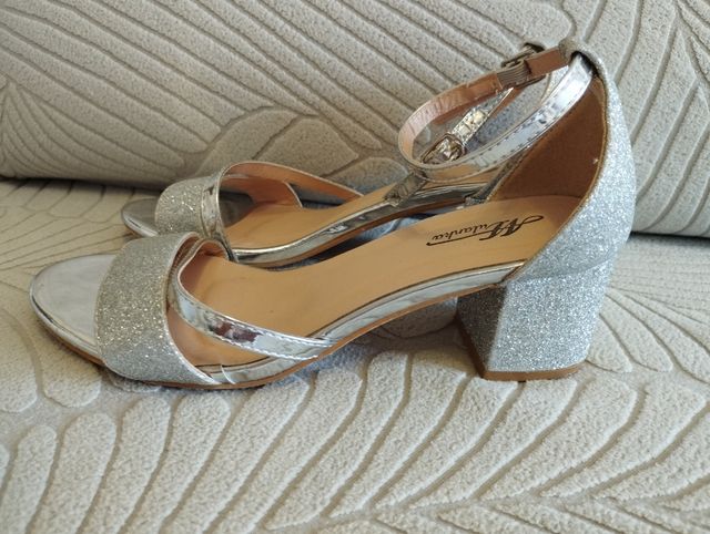 Sandalias Afurkanka Plata 36