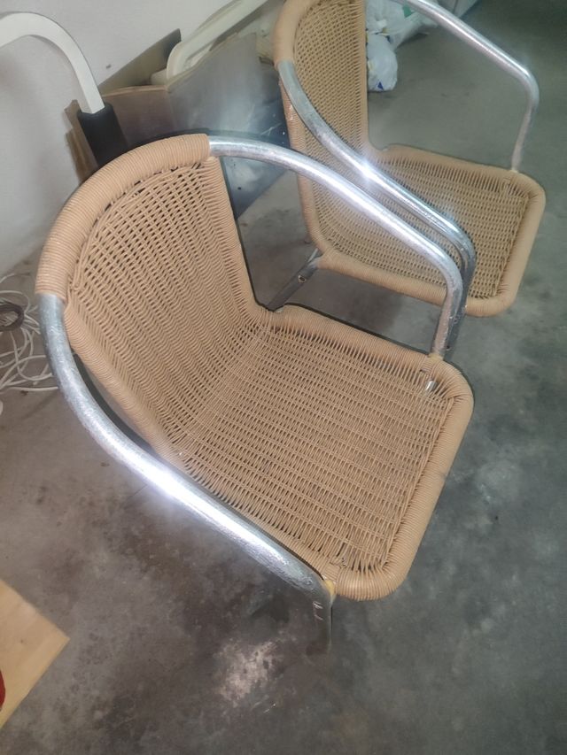 2 Sillas de exterior - mimbre beige