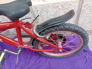 Bicicleta infantil Cars 16" roja