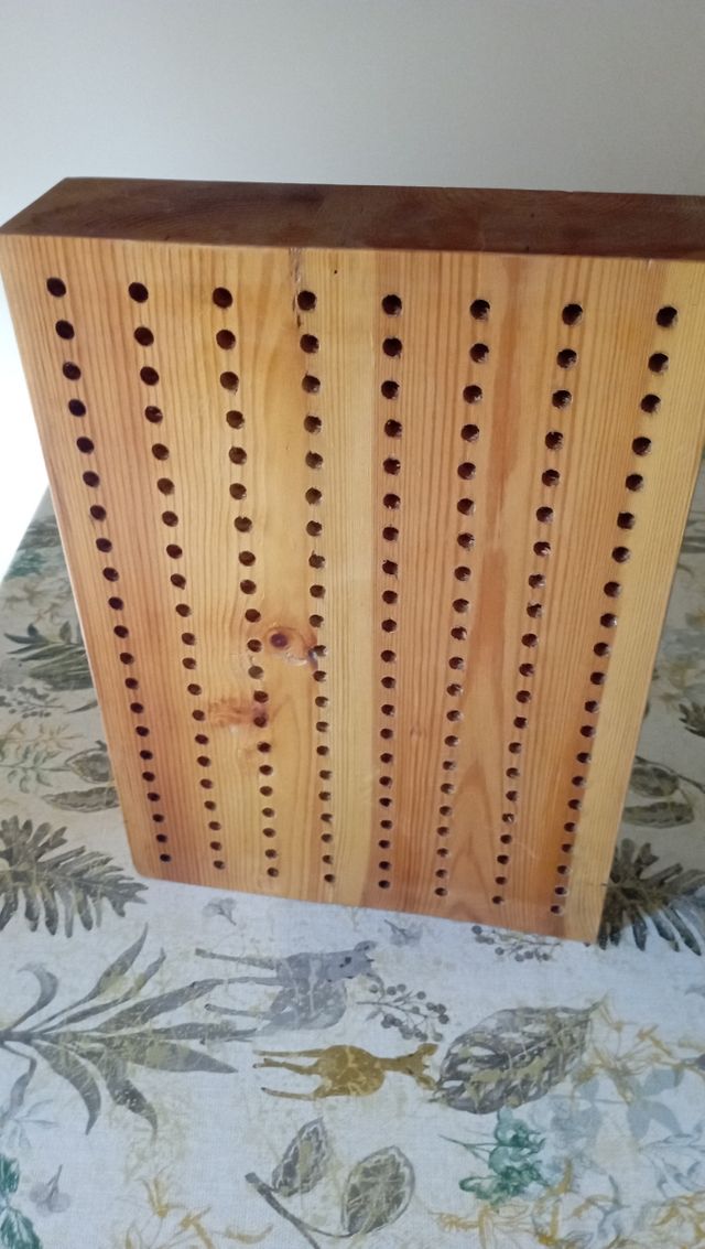 Tablero expositor de  madera .