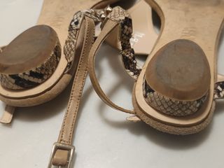 Sandalias Zara animal print serpiente