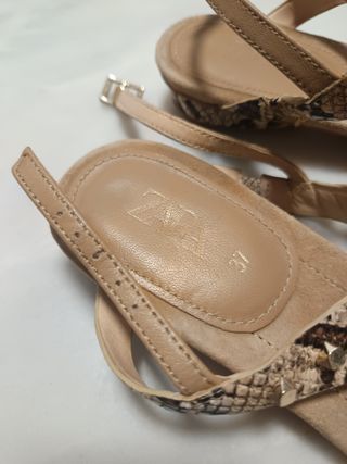 Sandalias Zara animal print serpiente