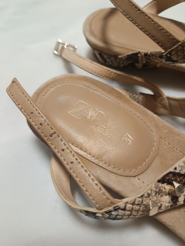 Sandalias Zara animal print serpiente